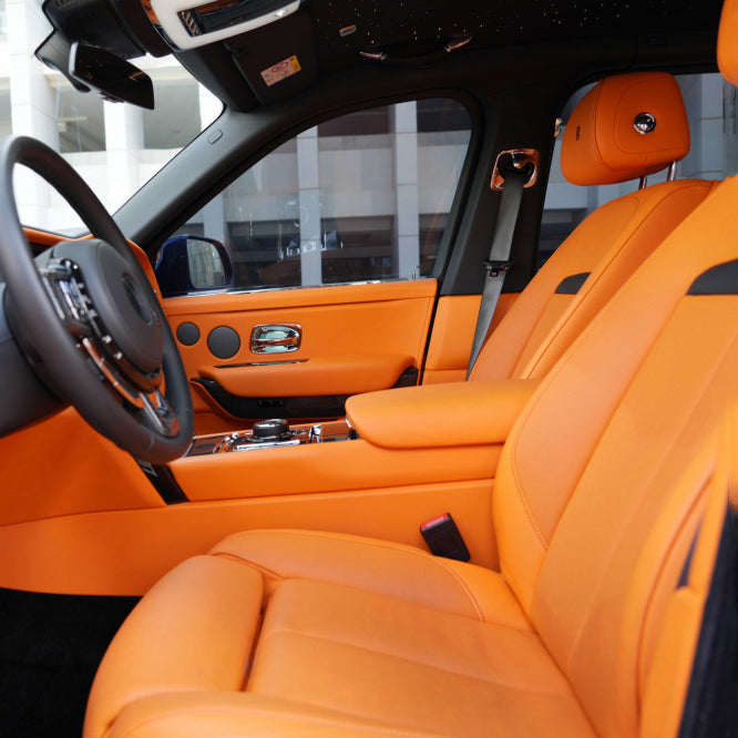 Hire Rolls Royce Cullinan Blue