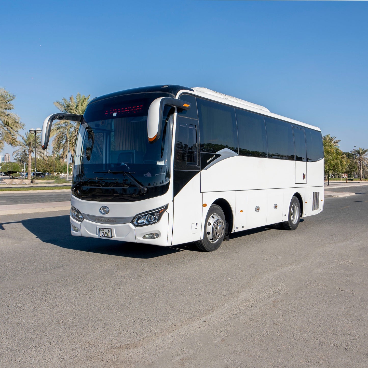 35-seater luxury bus with chauffeur in Dubai