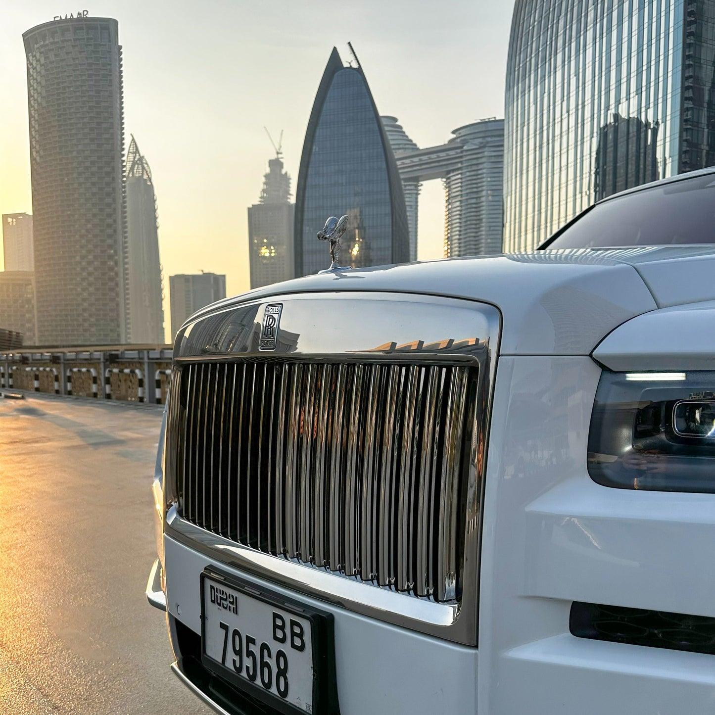 Hire Rolls Royce Cullinan White