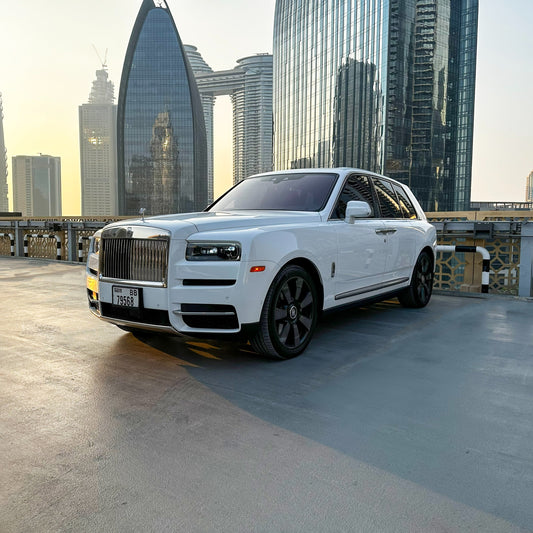 Hire Rolls Royce Cullinan White