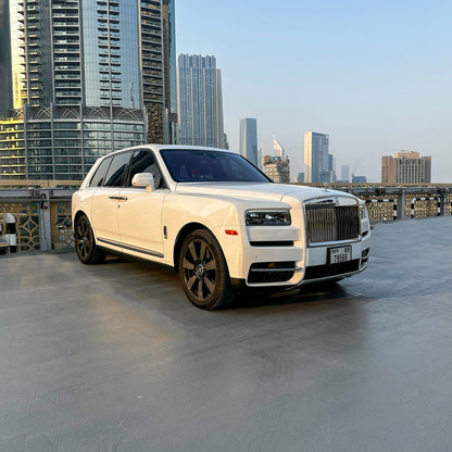 Hire Rolls Royce Cullinan White