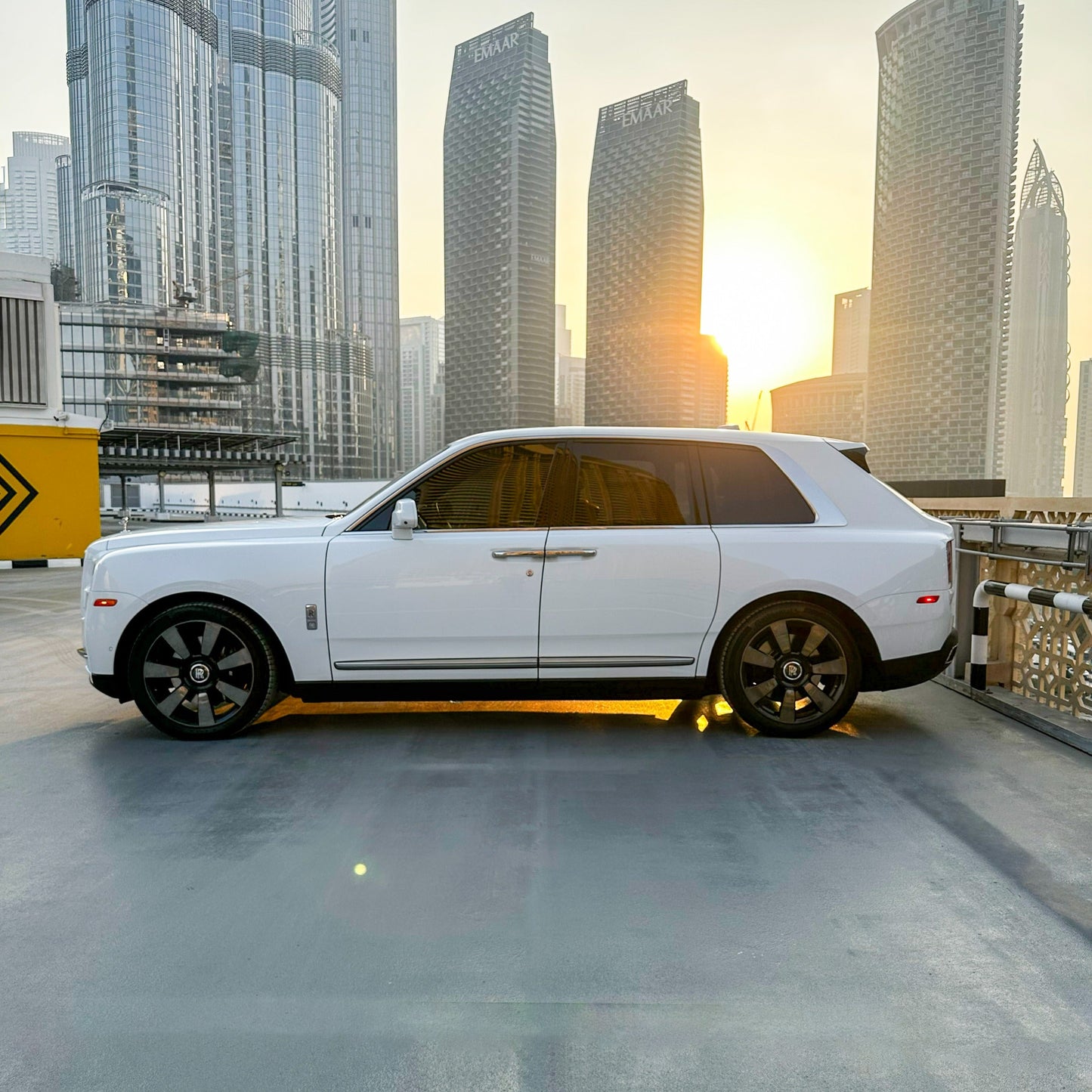 Hire Rolls Royce Cullinan White