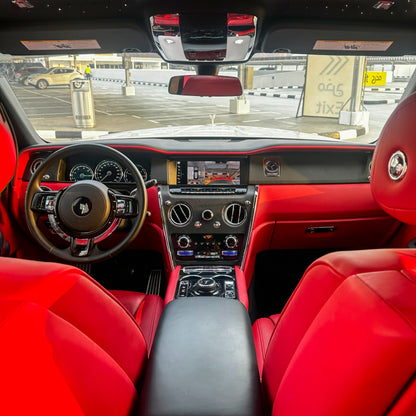 Hire Rolls Royce Cullinan White