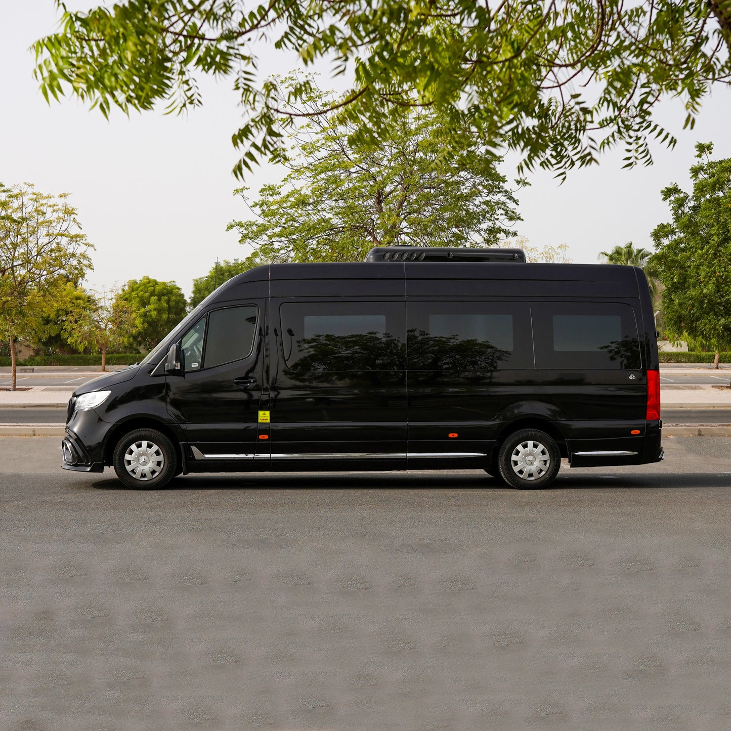 Maybach Black Sprinter 14 Seaters